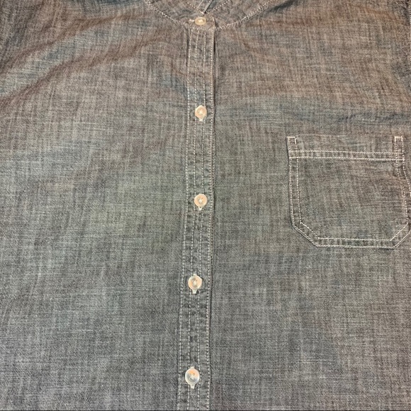 Old Navy Chambray Gray Button Down Shirt - Picture 4 of 16